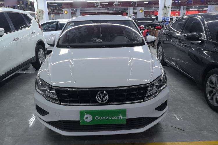 Used Volkswagen Jetta 2017 1.4L Manual Fashion Edition Exterior 1