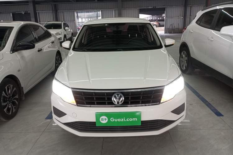 Used Volkswagen Jetta 2017 1.4L Manual Fashion Edition Exterior 1
