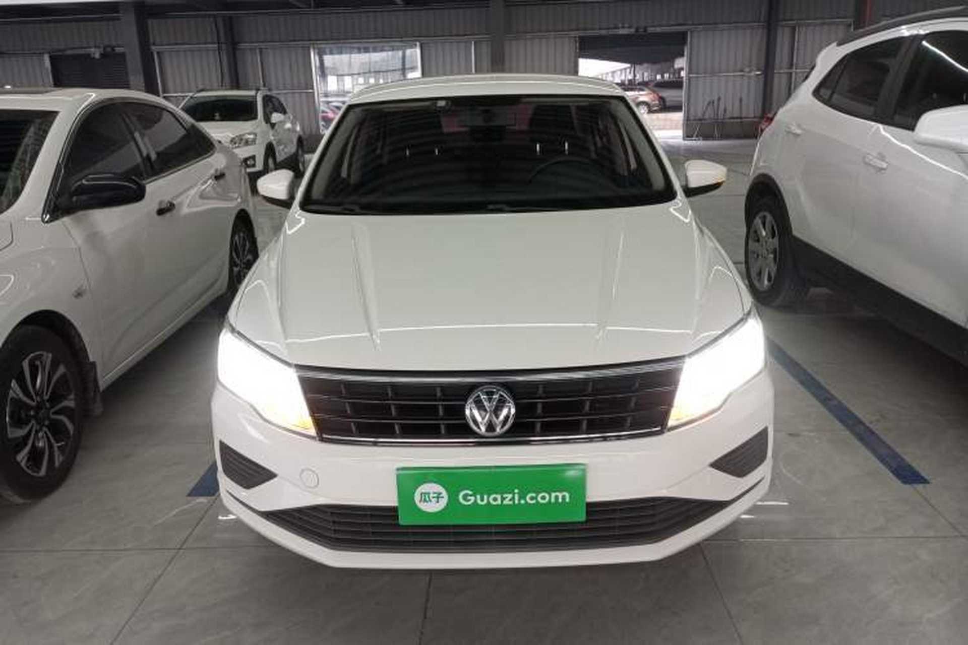 Used Volkswagen Jetta 2017 1.4L Manual Fashion Edition Exterior 1