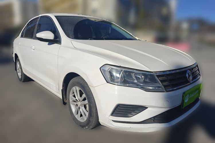 Used Volkswagen Jetta 2017 1.5L Manual Fashion Edition Exterior 2