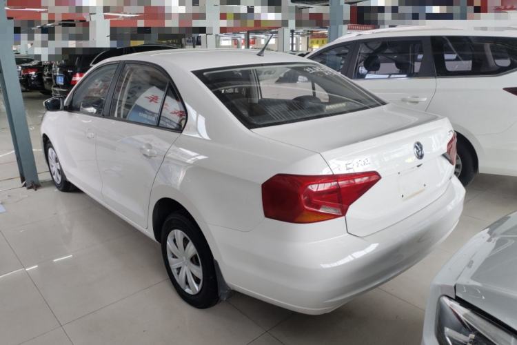 Used Volkswagen Jetta 2017 1.5L Manual Fashion Edition Exterior 2