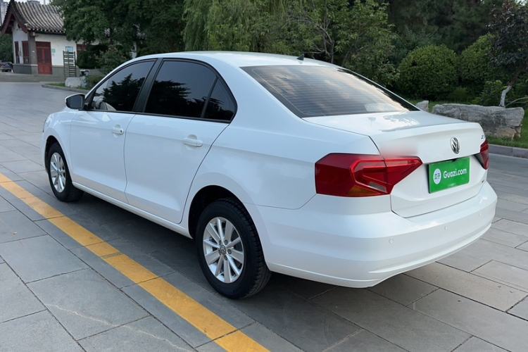 Used Volkswagen Jetta 2017 1.5L Automatic Fashion Model Exterior 2