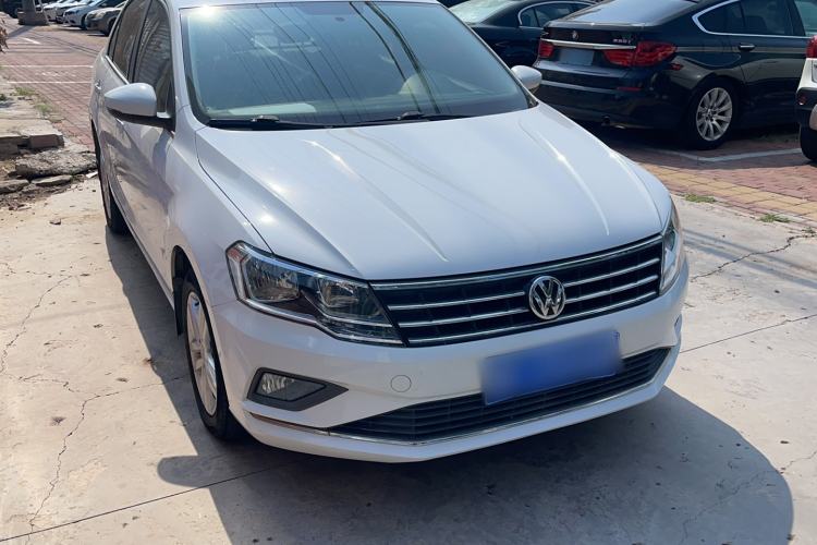 Used Volkswagen Jetta 2017 1.4L Manual Comfort Model Exterior 2