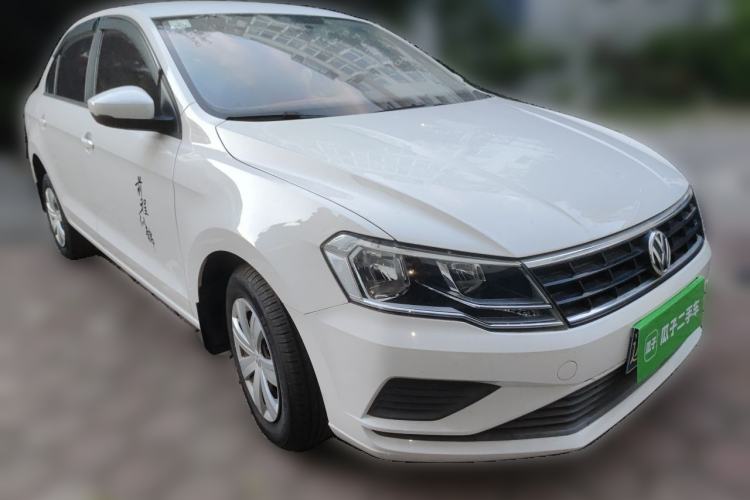 Used Volkswagen Jetta 2017 1.4L Manual Fashion Edition Exterior 2