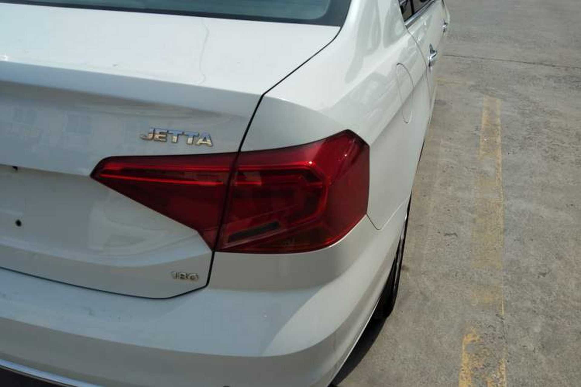 Used Volkswagen Jetta 2017 1.5L Automatic Comfort Model Exterior 3