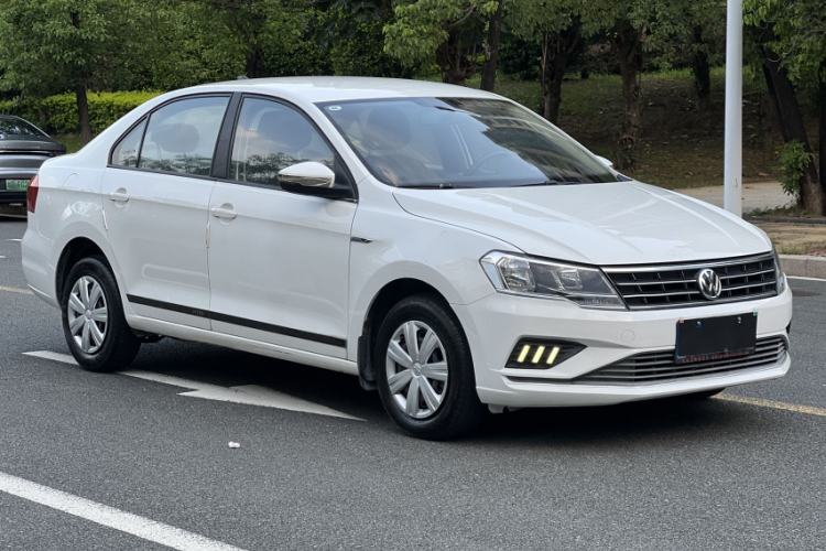 Used Volkswagen Jetta 2017 1.5L Automatic Fashion Model Exterior 3
