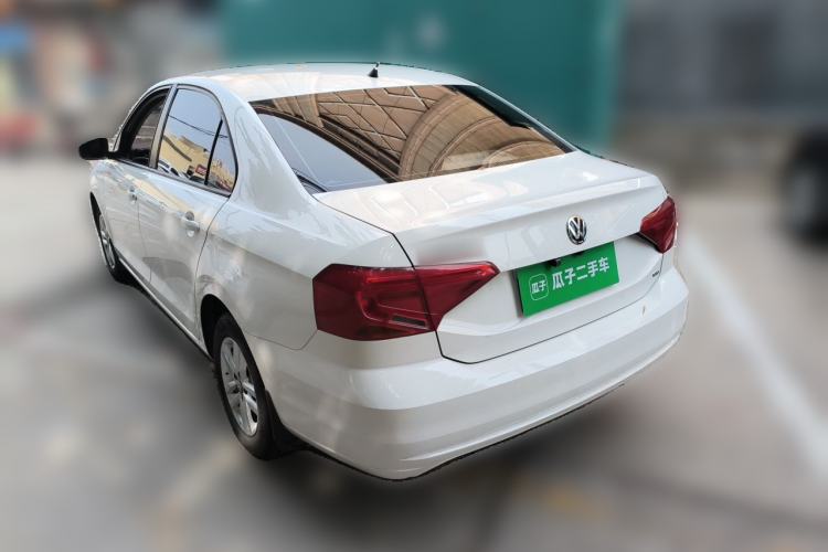 Used Volkswagen Jetta 2017 1.5L Automatic Fashion Model Exterior 3