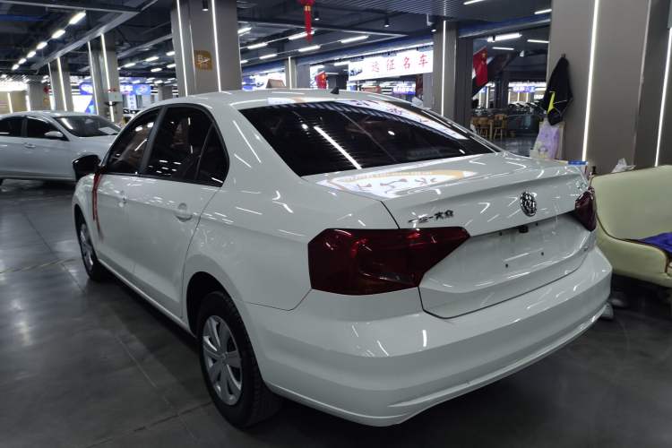 Used Volkswagen Jetta 2017 1.5L Automatic Fashion Model Exterior 3