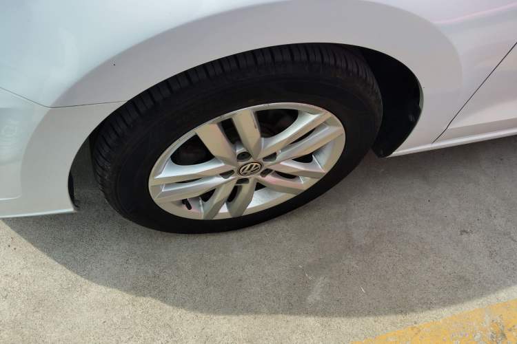 Used Volkswagen Jetta 2017 1.5L Automatic Comfort Model Exterior 4