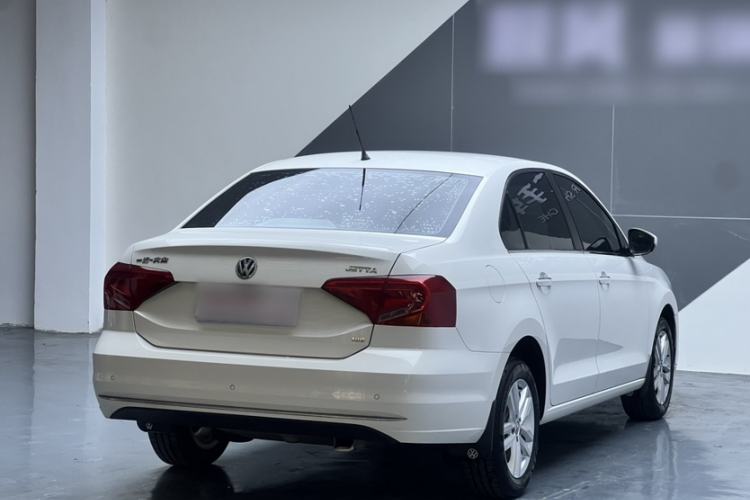 Used Volkswagen Jetta 2017 1.5L Automatic Comfort Model Exterior 4