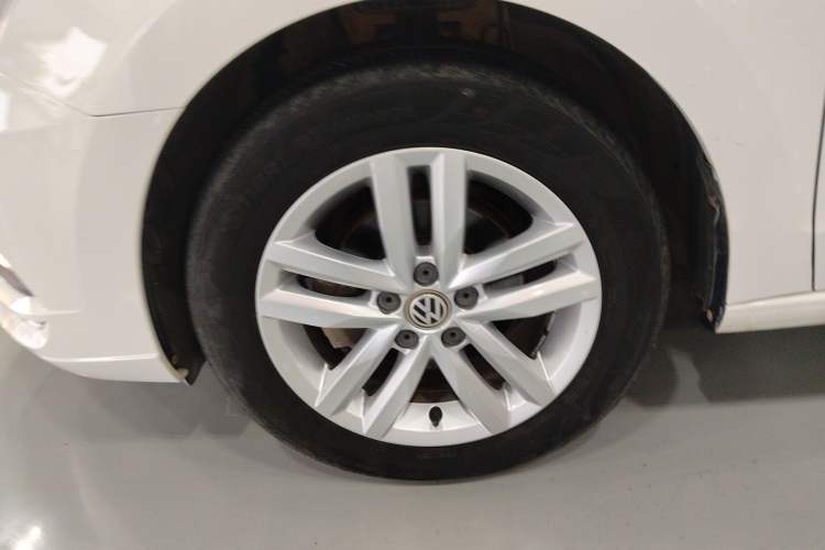 Used Volkswagen Jetta 2017 1.5L Automatic Comfort Model Exterior 4