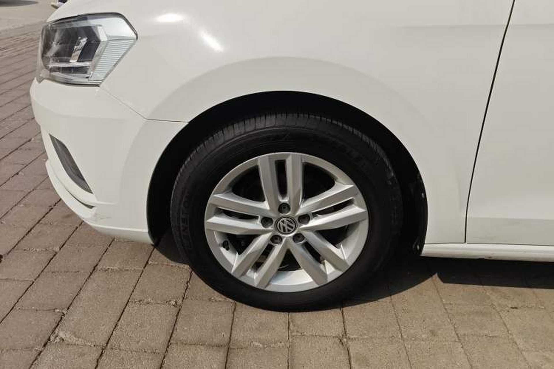 Used Volkswagen Jetta 2017 1.5L Automatic Comfort Model Exterior 4