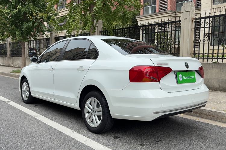 Used Volkswagen Jetta 2017 1.5L Automatic Comfort Model Exterior 4