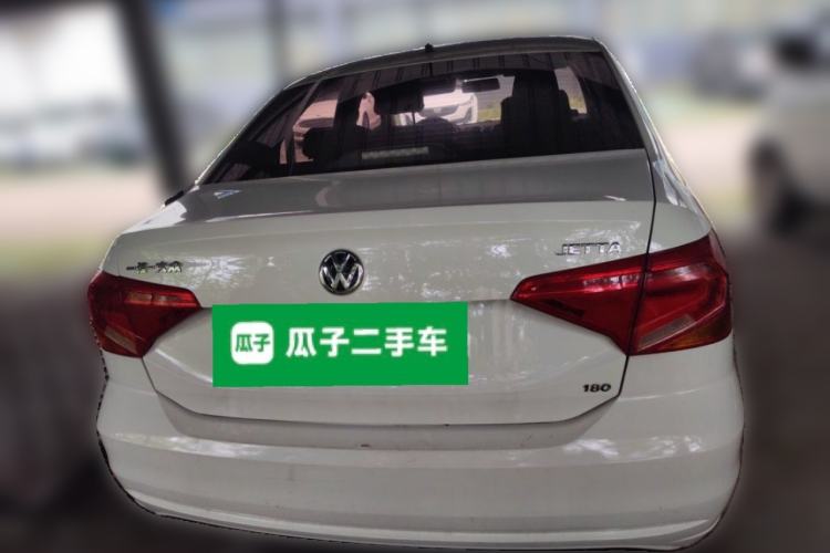 Used Volkswagen Jetta 2017 1.5L Automatic Fashion Model Exterior 4