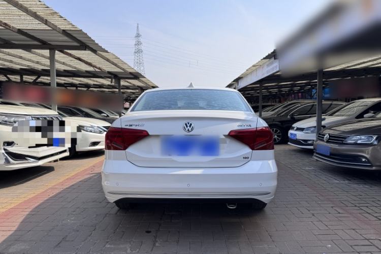 Used Volkswagen Jetta 2017 1.5L Manual Comfort Model Exterior 4
