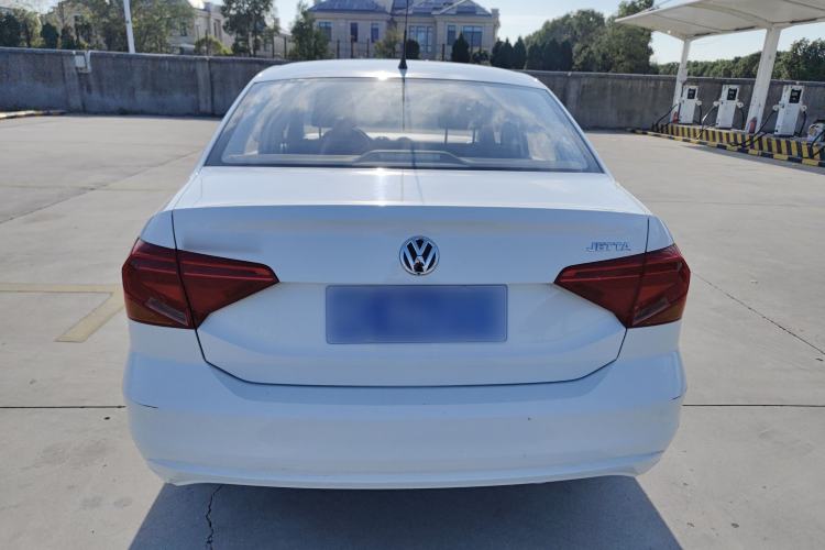 Used Volkswagen Jetta 2017 1.4L Manual Fashion Edition Exterior 4
