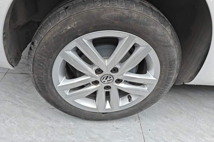 Used Volkswagen Jetta 2017 1.5L Automatic Comfort Model Exterior 5