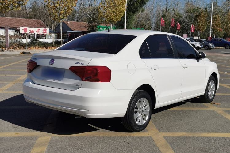Used Volkswagen Jetta 2017 1.5L Automatic Fashion Model Exterior 5