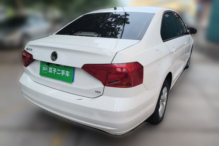 Used Volkswagen Jetta 2017 1.5L Automatic Fashion Model Exterior 5