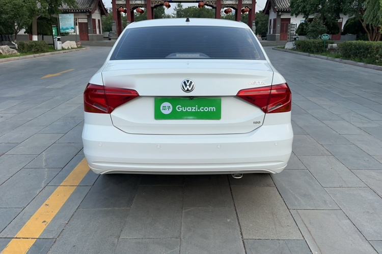 Used Volkswagen Jetta 2017 1.5L Automatic Fashion Model Exterior 6