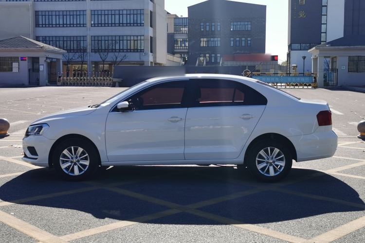 Used Volkswagen Jetta 2017 1.5L Automatic Fashion Model Exterior 8