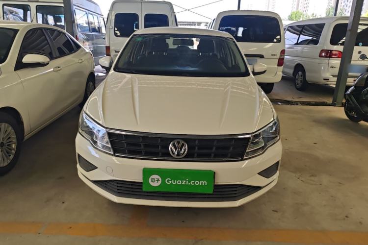 Used Volkswagen Jetta 2017 1.4L Manual Fashion Edition Front
