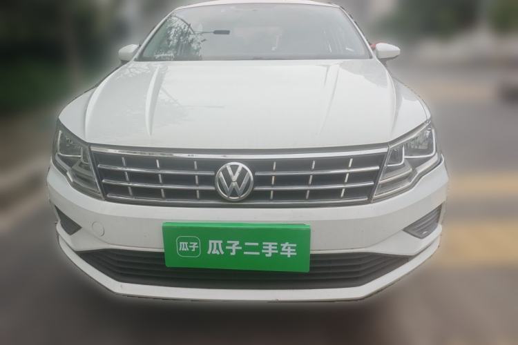 Used Volkswagen Jetta 2017 1.5L Automatic Fashion Model Front
