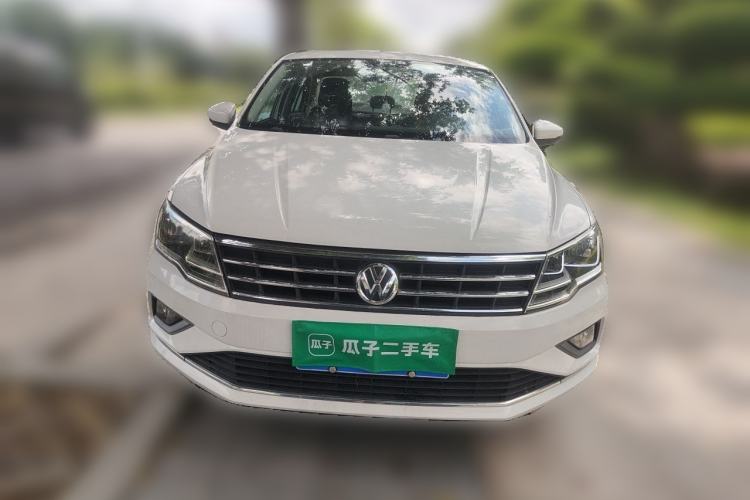 Used Volkswagen Jetta 2017 1.5L Manual Comfort Model Front
