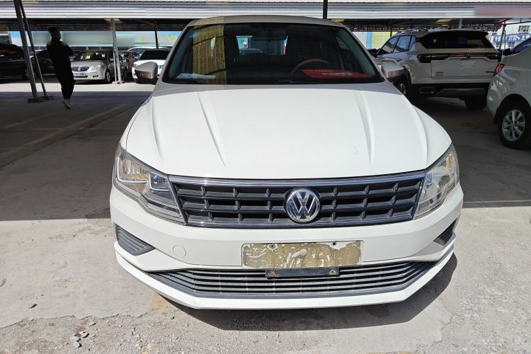 Used Volkswagen Jetta 2017 1.4L Manual Fashion Edition Front