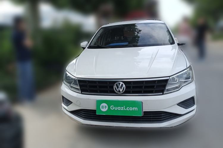 Used Volkswagen Jetta 2017 1.4L Manual Fashion Edition Front