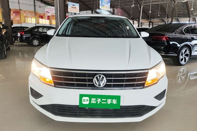 Used Volkswagen Jetta 2017 1.4L Manual Fashion Edition Front