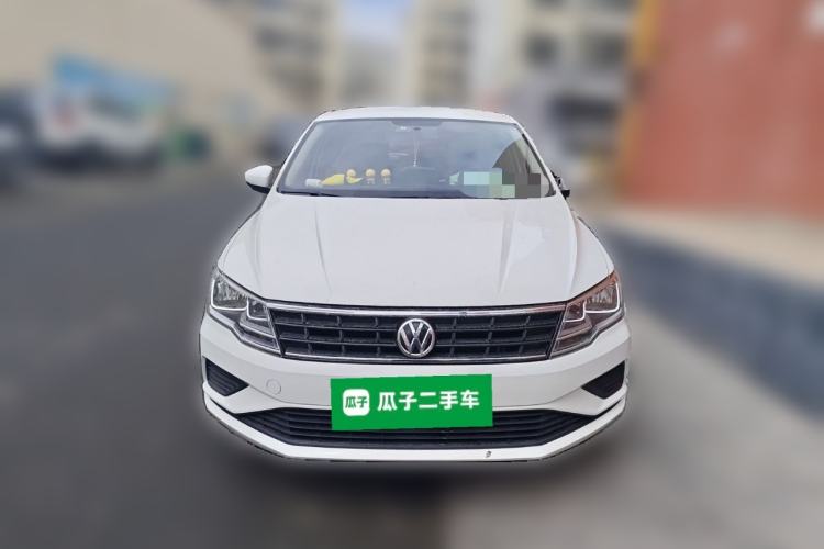 Used Volkswagen Jetta 2017 1.4L Manual Fashion Edition Front