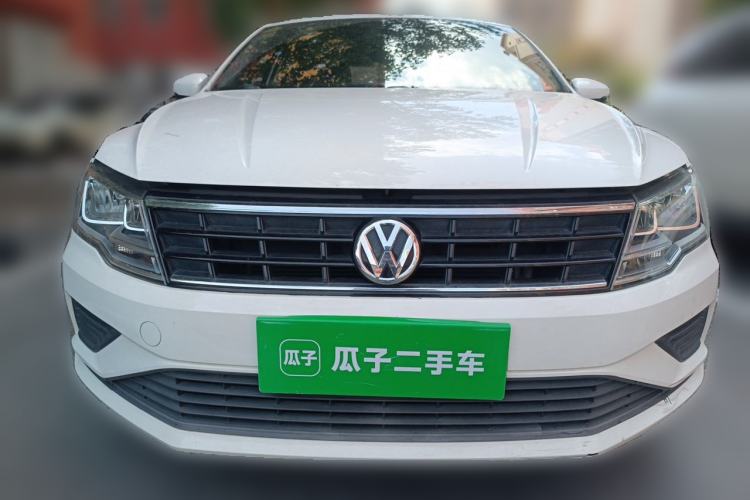 Used Volkswagen Jetta 2017 1.4L Manual Fashion Edition Front