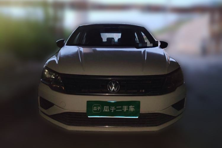 Used Volkswagen Jetta 2017 1.5L Automatic Fashion Model Front