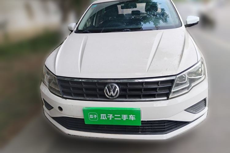 Used Volkswagen Jetta 2017 1.4L Manual Fashion Edition Front