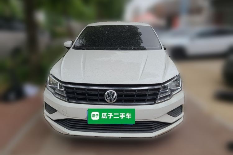 Used Volkswagen Jetta 2017 1.4L Manual Fashion Edition Front