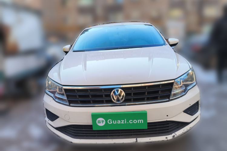Used Volkswagen Jetta 2017 1.4L Manual Fashion Edition Front