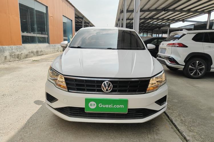 Used Volkswagen Jetta 2017 1.4L Manual Fashion Edition Front