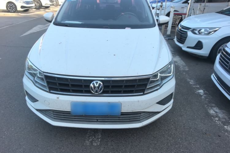 Used Volkswagen Jetta 2017 1.4L Manual Fashion Edition Front