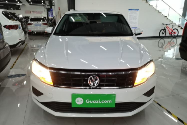 Used Volkswagen Jetta 2017 1.4L Manual Fashion Edition Front