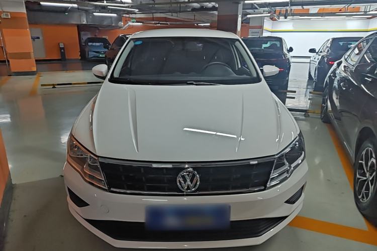 Used Volkswagen Jetta 2017 1.4L Manual Fashion Edition Front