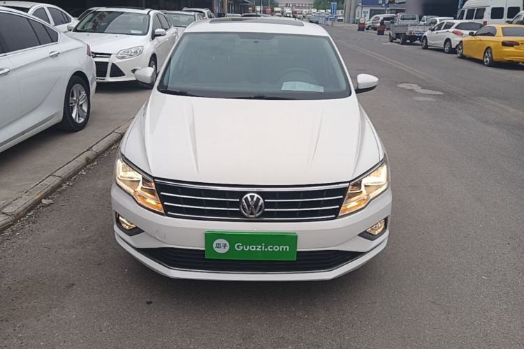Used Volkswagen Jetta 2017 1.4L Manual Comfort Model Front