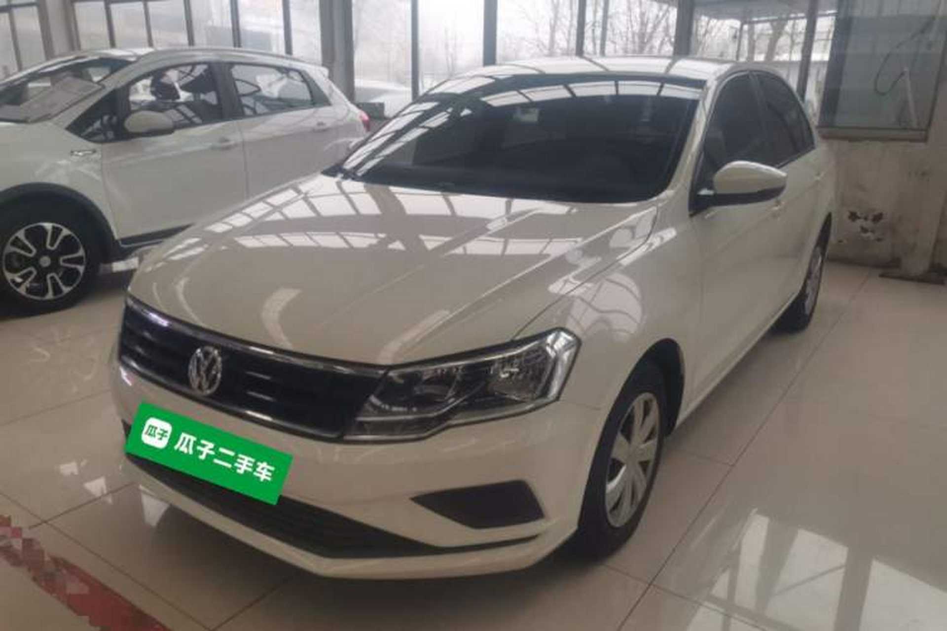 Used Volkswagen Jetta 2017 1.5L Manual Fashion Edition Front Left 45 Deg