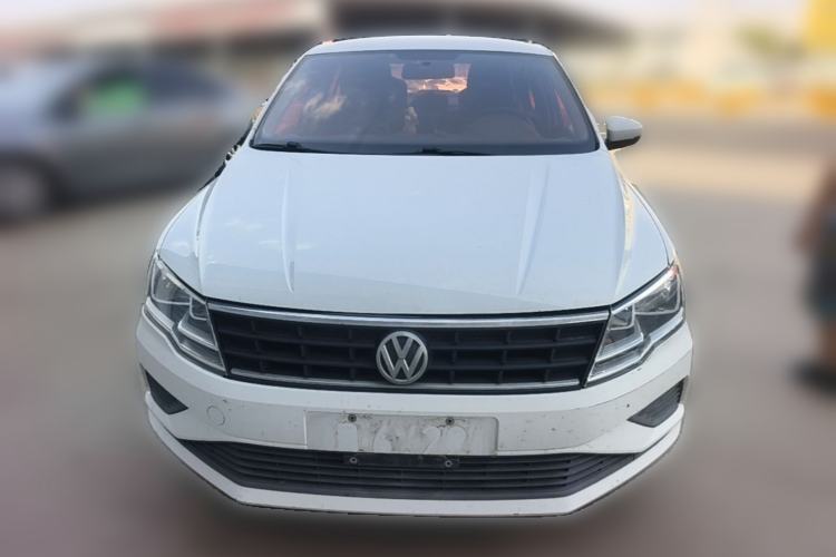 Used Volkswagen Jetta 2017 1.4L Manual Fashion Edition Front
