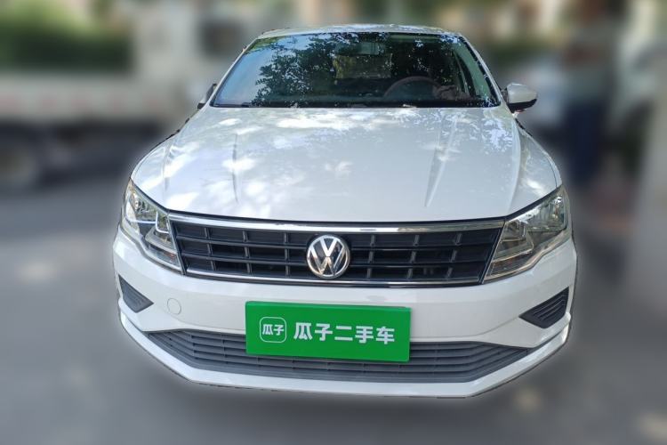Used Volkswagen Jetta 2017 1.5L Manual Fashion Edition Front