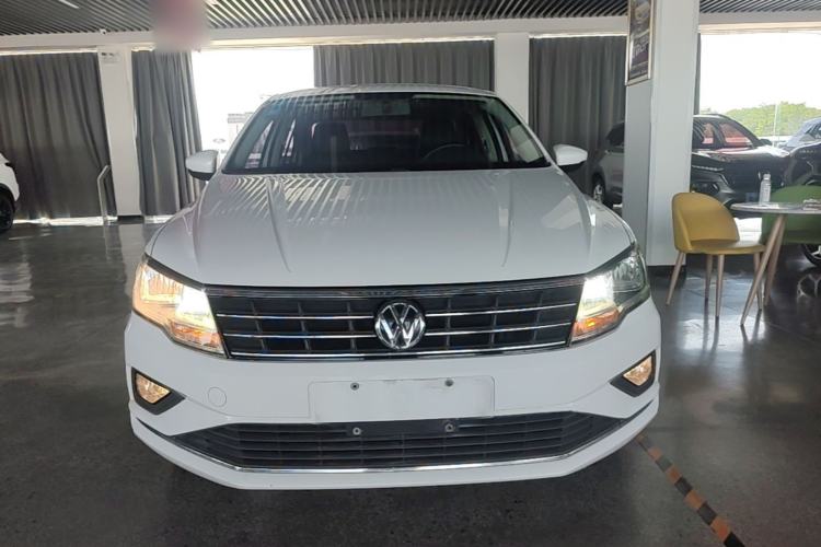 Used Volkswagen Jetta 2017 1.4L Manual Comfort Model Front