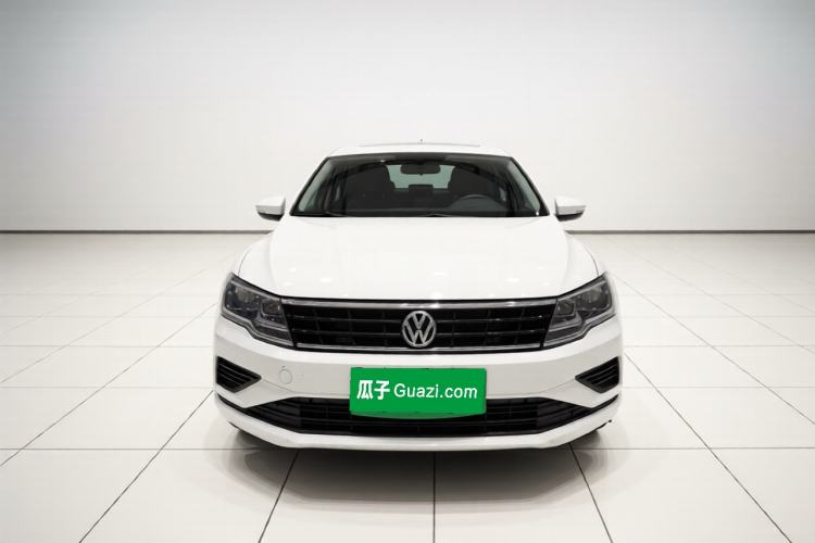Used Volkswagen Jetta 2017 1.5L Automatic Fashion Model Front