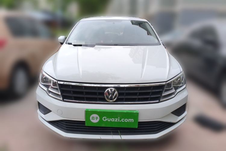 Used Volkswagen Jetta 2017 1.4L Manual Fashion Edition Front