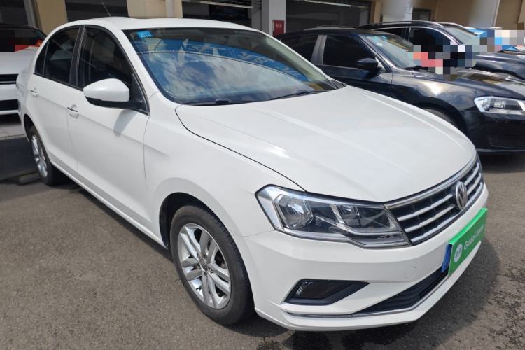 Used Volkswagen Jetta 2017 1.5L Automatic Comfort Model Front Right 45 Deg