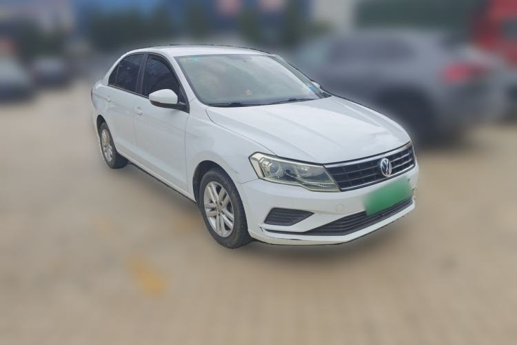 Used Volkswagen Jetta 2017 1.5L Manual Fashion Edition Front Right 45 Deg